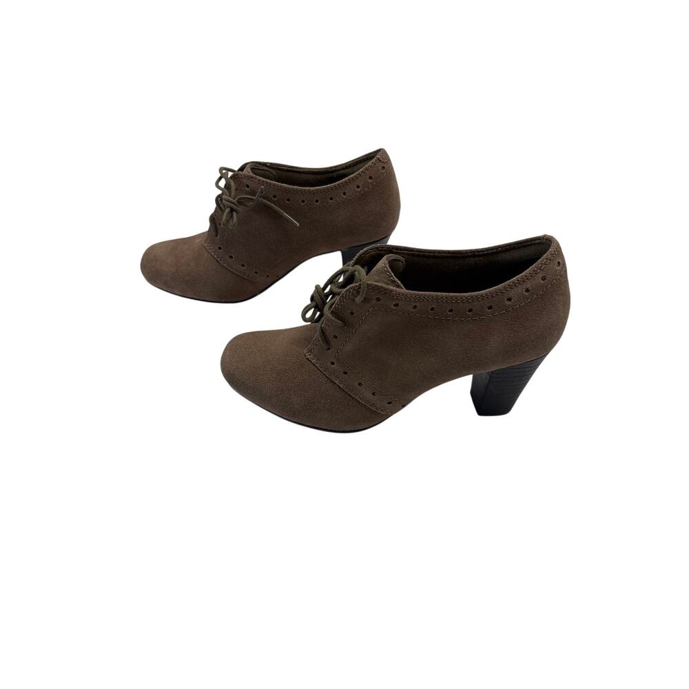 Clarks Women’s 6.5 M Brown Lace Up Ankle Booties Oxford Heels Casual Dress
